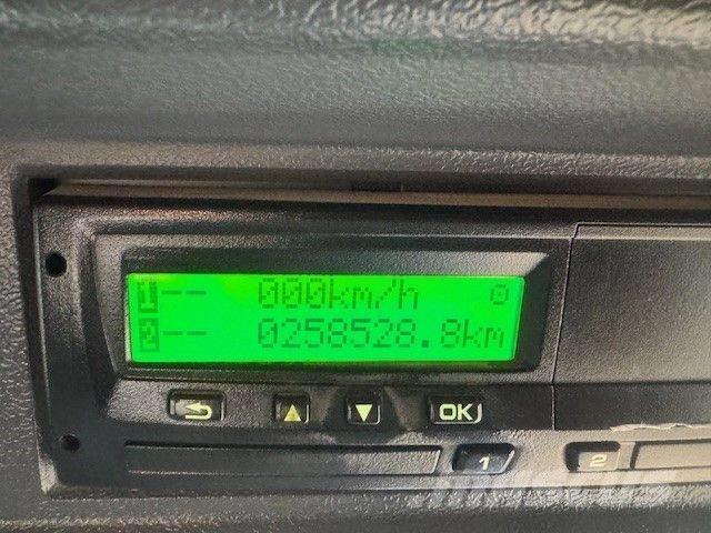 Scania P 320 콘크리트 믹서트럭