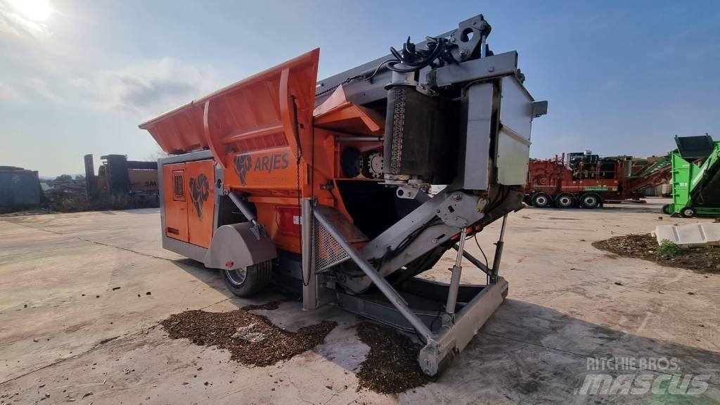 Arjes VZ 750 D 톱밥제조기