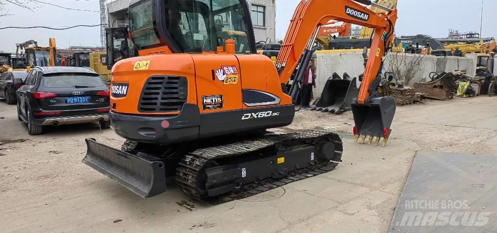 Doosan DX 60-9 C 소형 굴삭기 7톤 미만