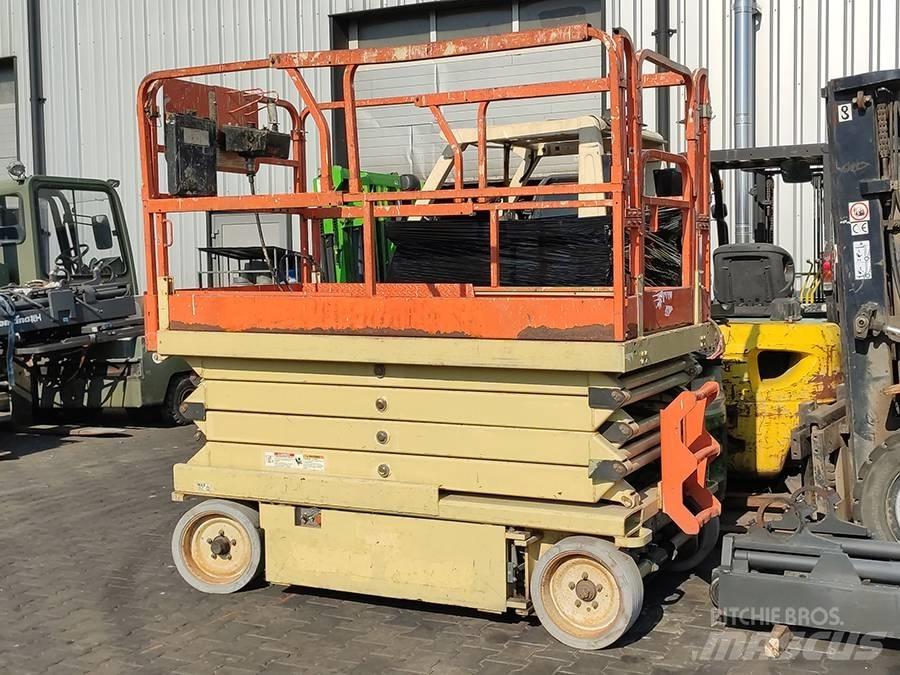 JLG 2646 E 2 가위형 리프트