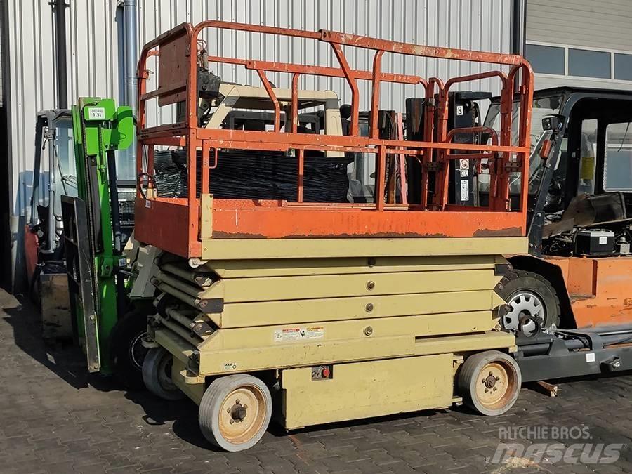JLG 2646 E 2 가위형 리프트