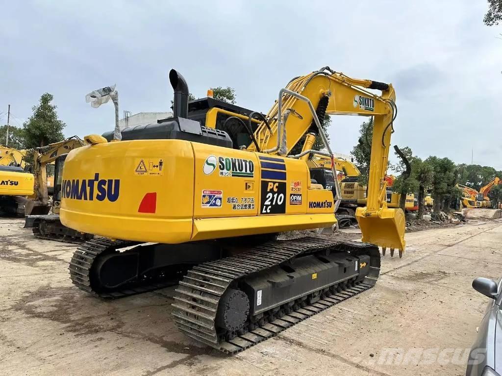 Komatsu PC 200-8 대형 굴삭기 29톤 이상