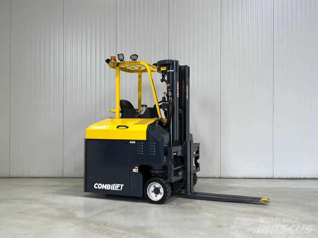 Combilift CBE3000 4방향 리치트럭