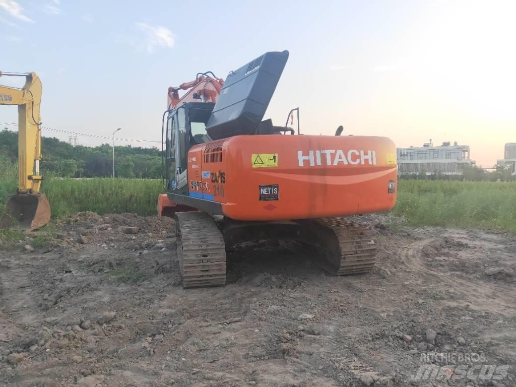 Hitachi ZX 210 대형 굴삭기 29톤 이상