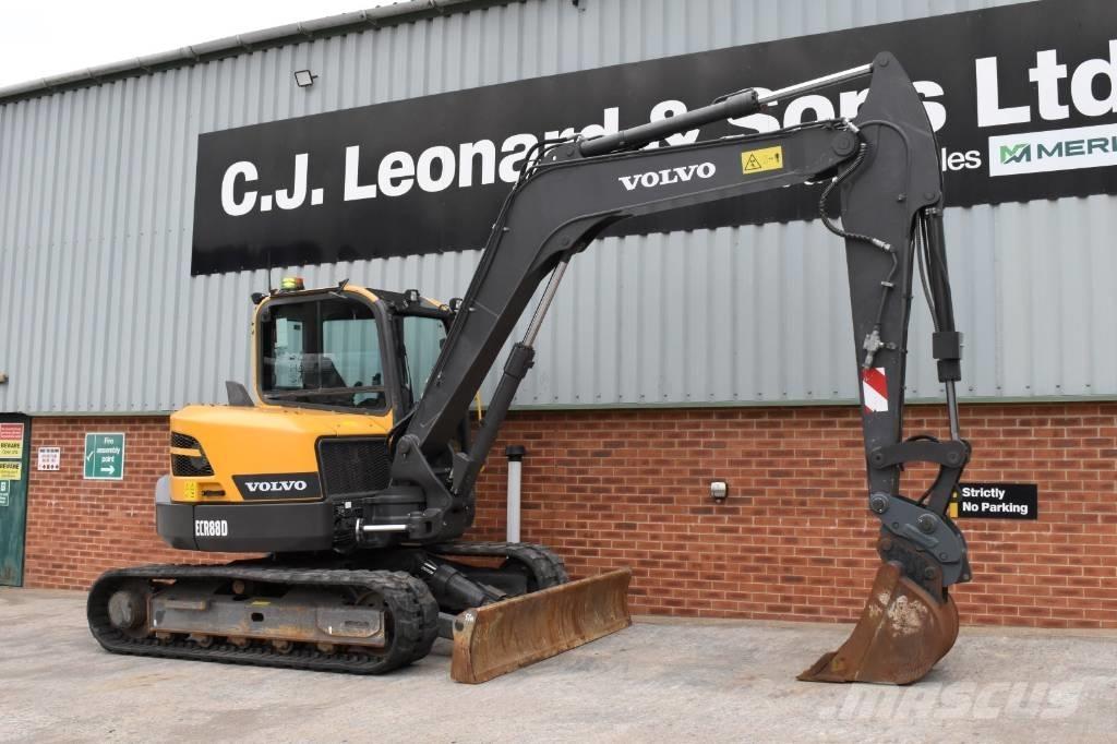 Volvo ECR 88 D 중형굴삭기 7톤-28톤