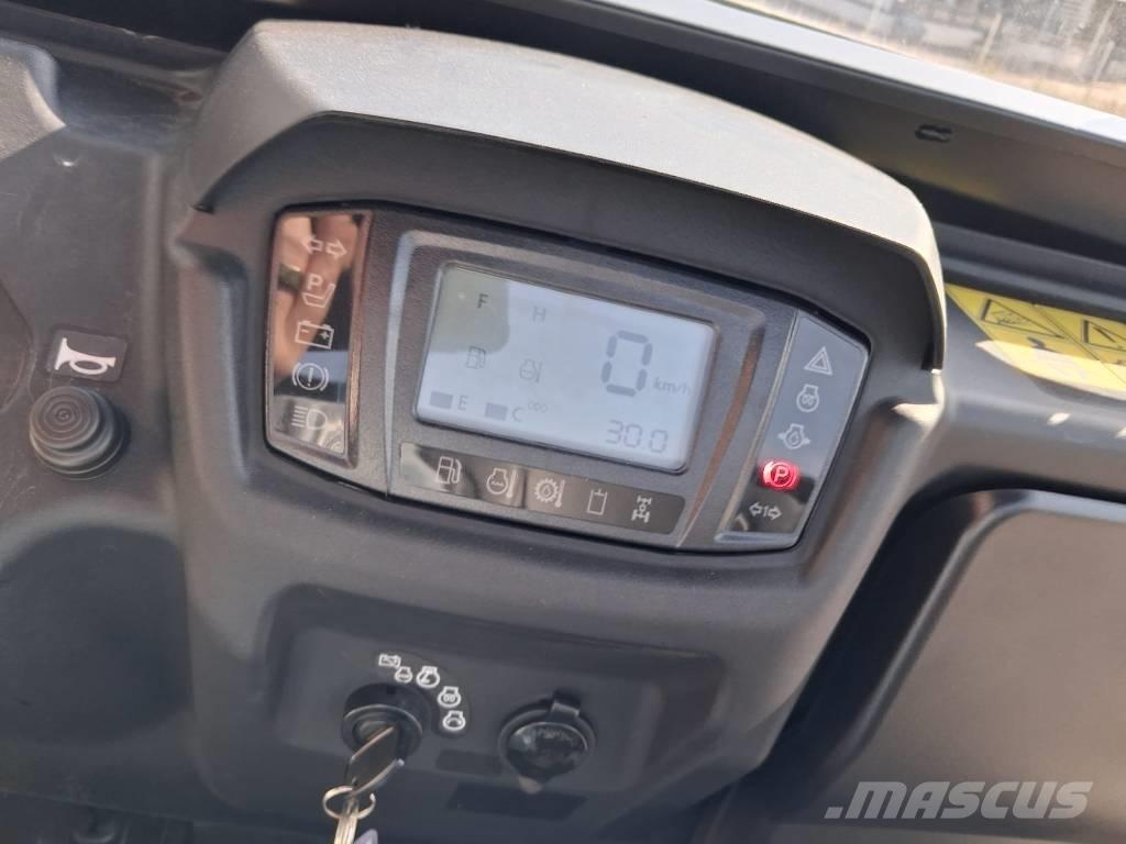 Kubota RTV-X 1110 다목적 장비