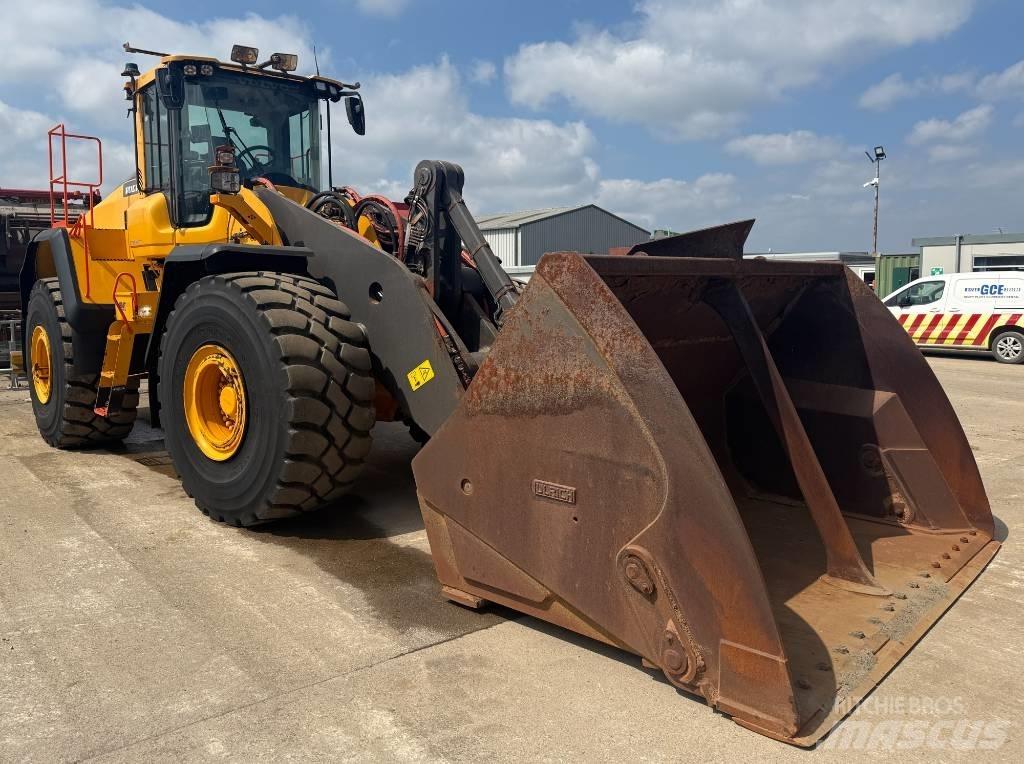 Volvo L 220 H  휠로우더