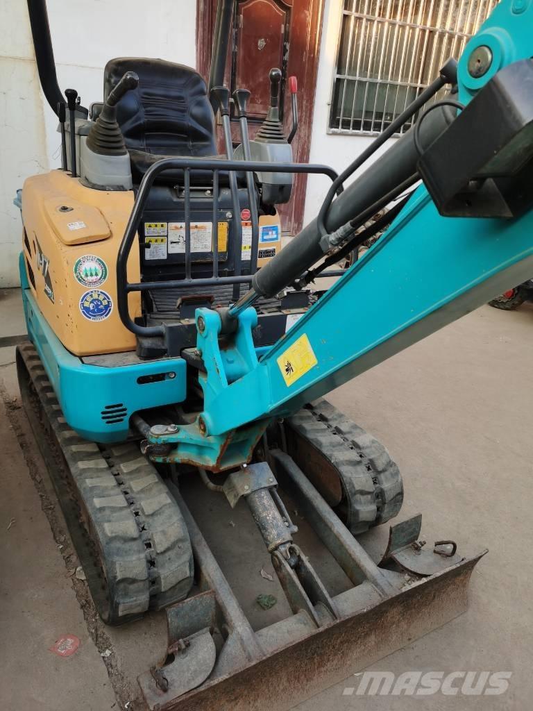 Toyota 17 소형 굴삭기 7톤 미만