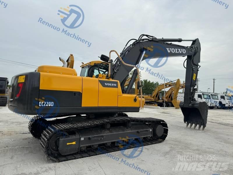 Volvo EC 220 D 대형 굴삭기 29톤 이상