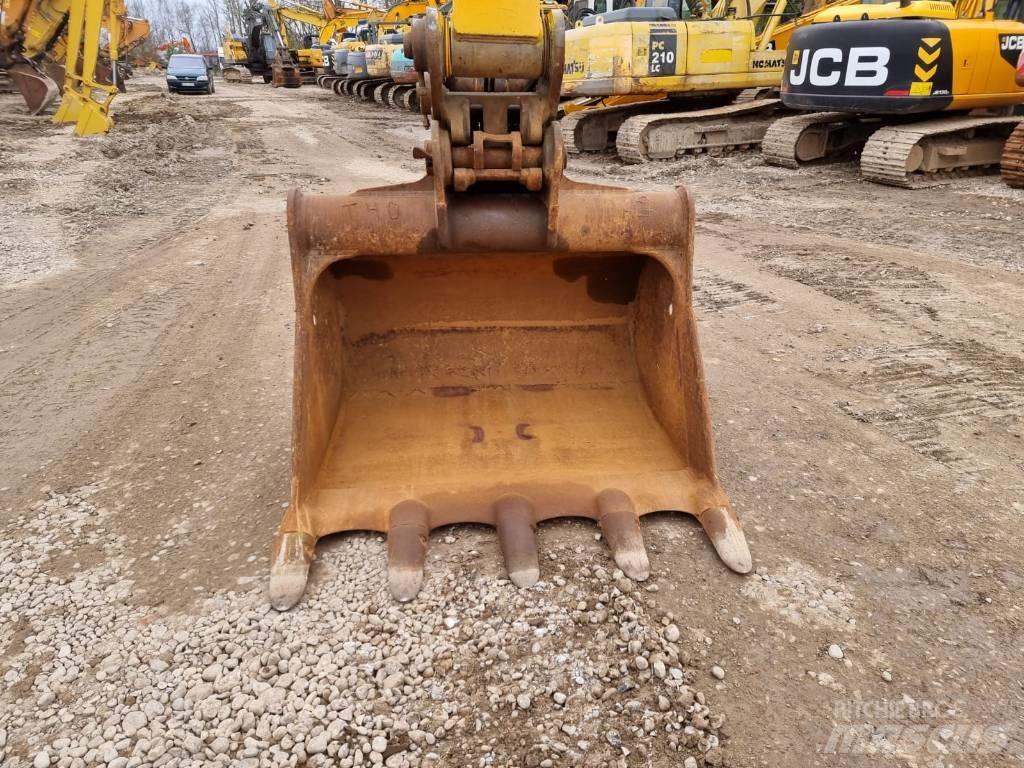 JCB JS 220 LC 대형 굴삭기 29톤 이상