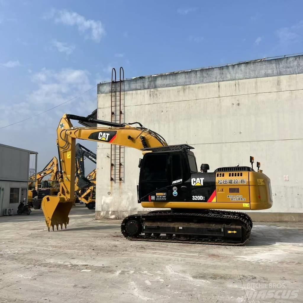 CAT 320D2 중형굴삭기 7톤-28톤