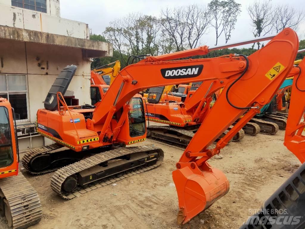 Doosan DH 225 LC-7 대형 굴삭기 29톤 이상