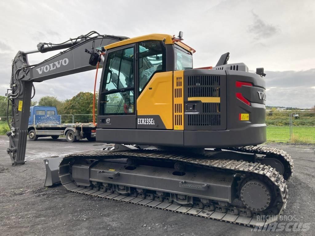 Volvo ECR 235 E L 대형 굴삭기 29톤 이상