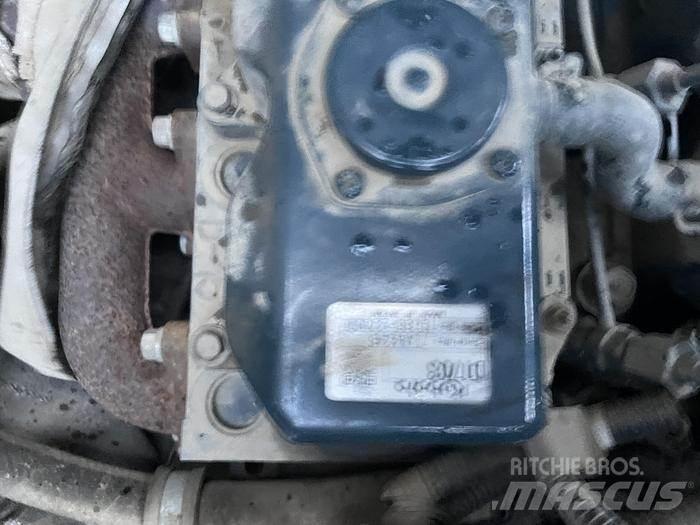 JCB 3STH 건설현장 덤프트럭