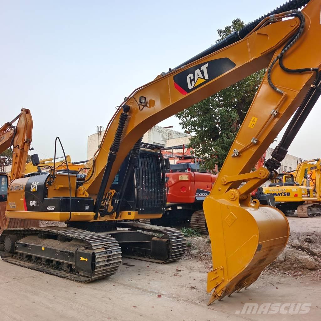 CAT 320 D 대형 굴삭기 29톤 이상