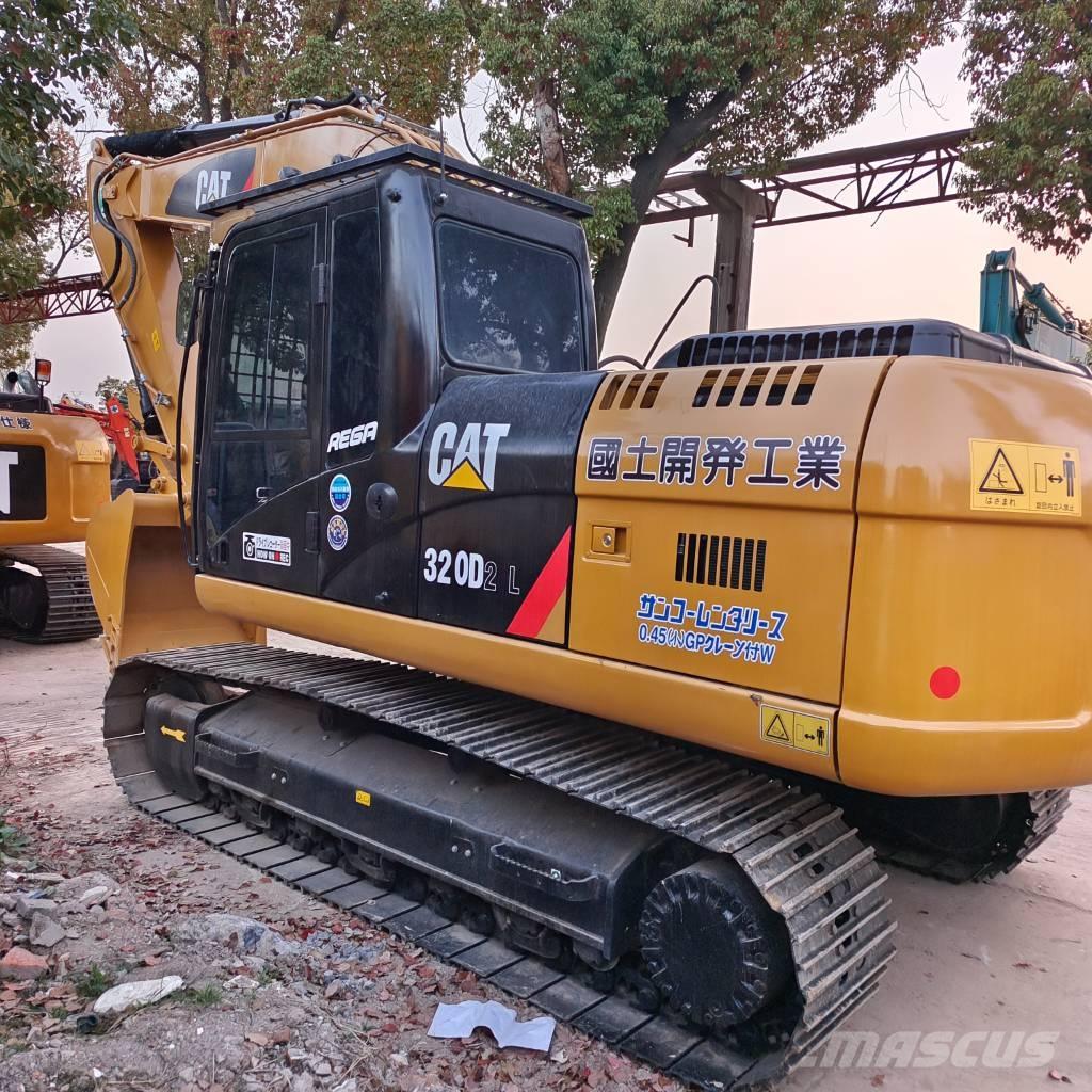 CAT 320 D 대형 굴삭기 29톤 이상