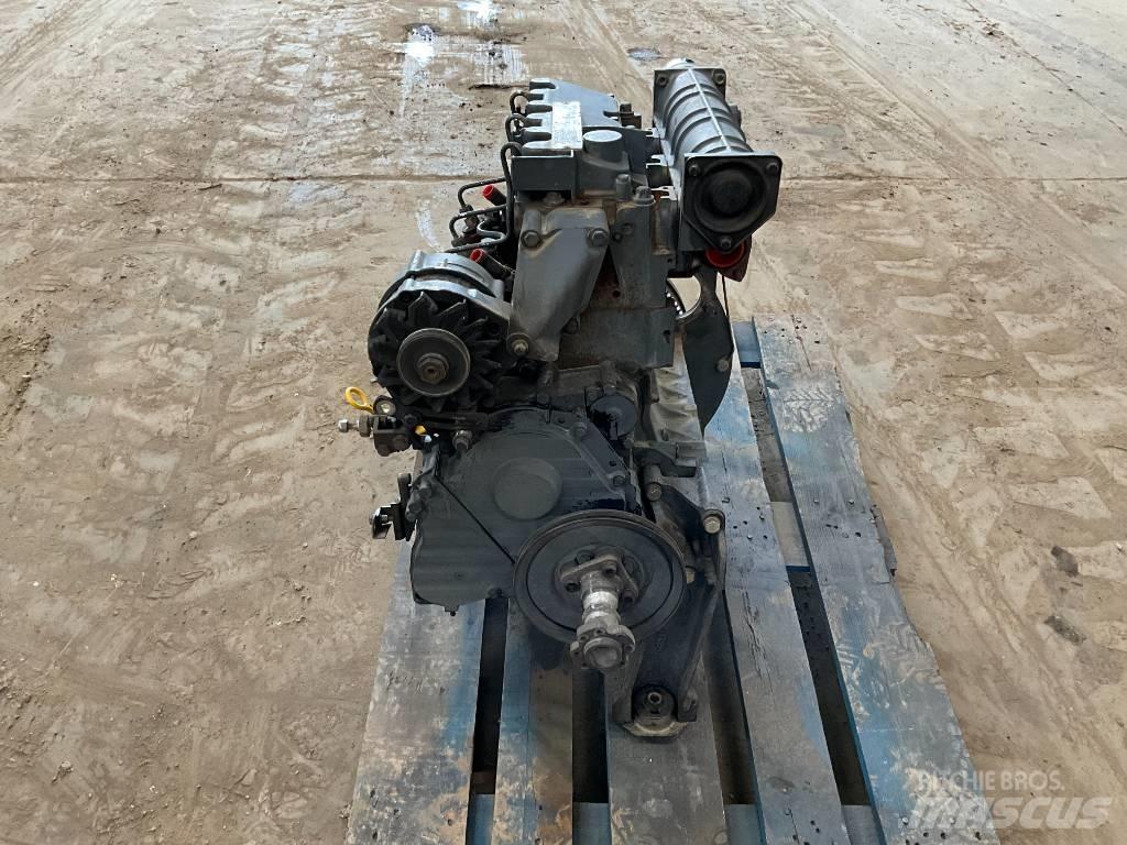 Deutz F3M2011 엔진