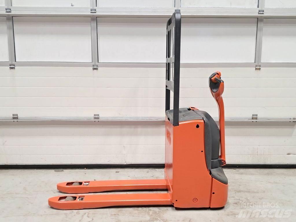 Linde T16 경량 리프터