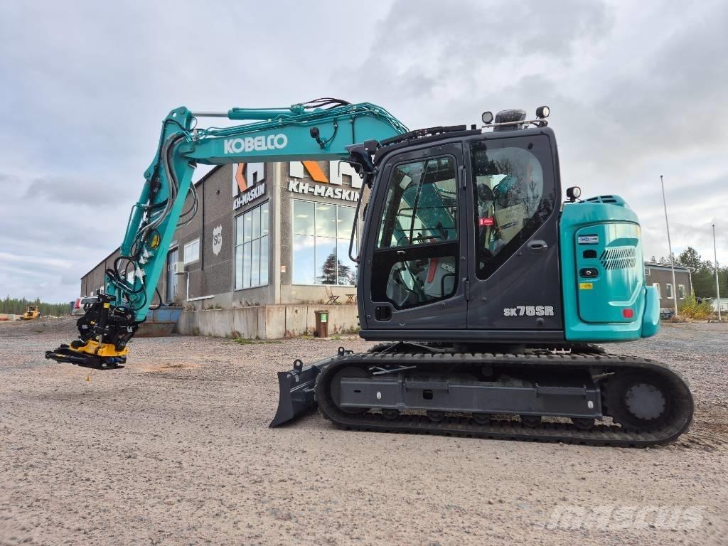 Kobelco SK75SR-7 중형굴삭기 7톤-28톤