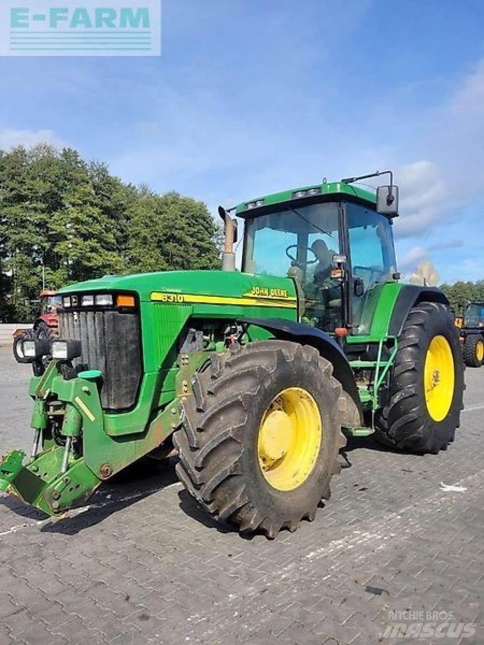 John Deere 8310 트랙터