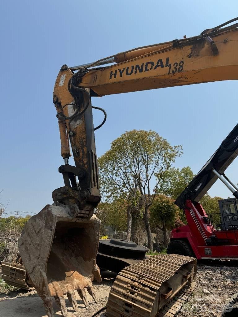 Hyundai R 150 W-9  휠 굴삭기