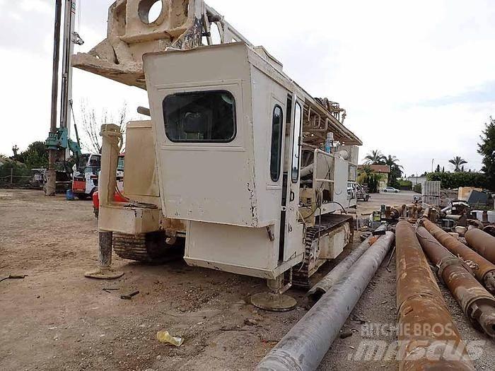  DRILLTECH C60K3L 도로 굴착기