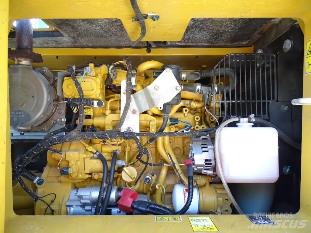 CAT 310 대형 굴삭기 29톤 이상