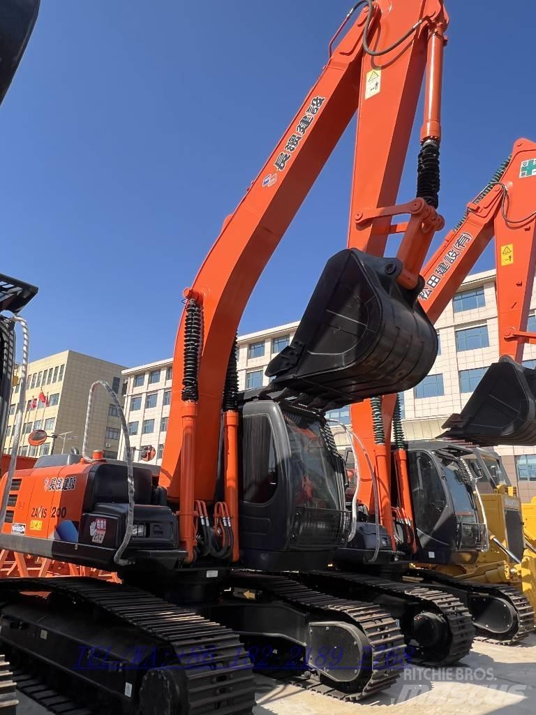 Hitachi ZX 200 대형 굴삭기 29톤 이상