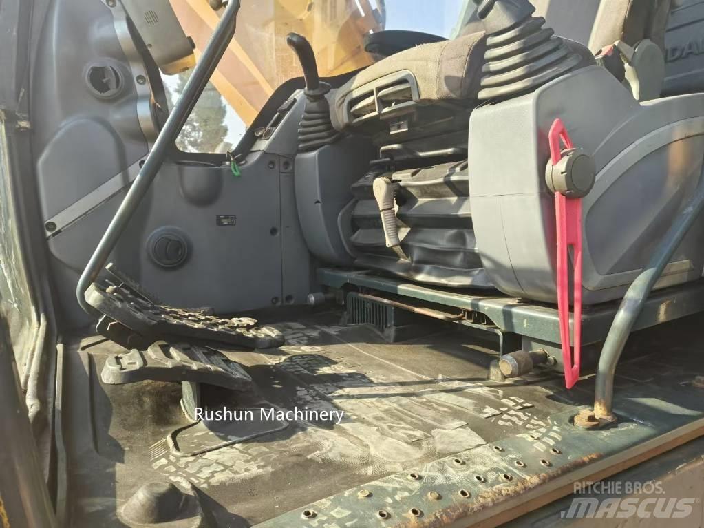 Hyundai 225 대형 굴삭기 29톤 이상