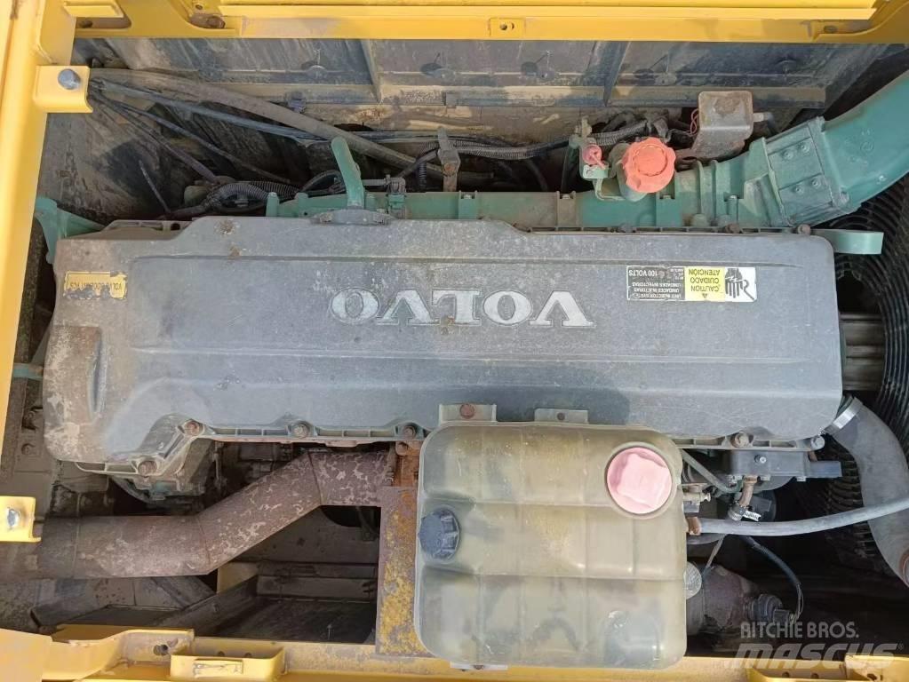 Volvo EC 480 대형 굴삭기 29톤 이상
