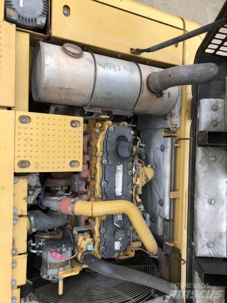CAT 329 대형 굴삭기 29톤 이상