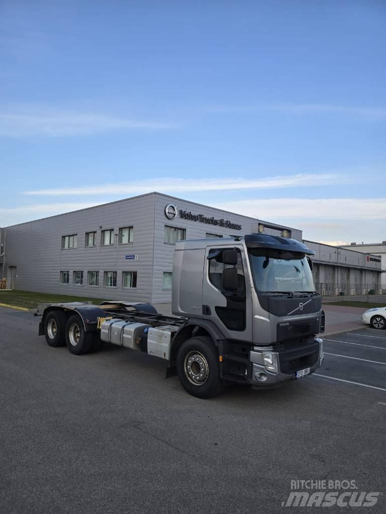 Volvo FE 320 새시 운전실 트럭