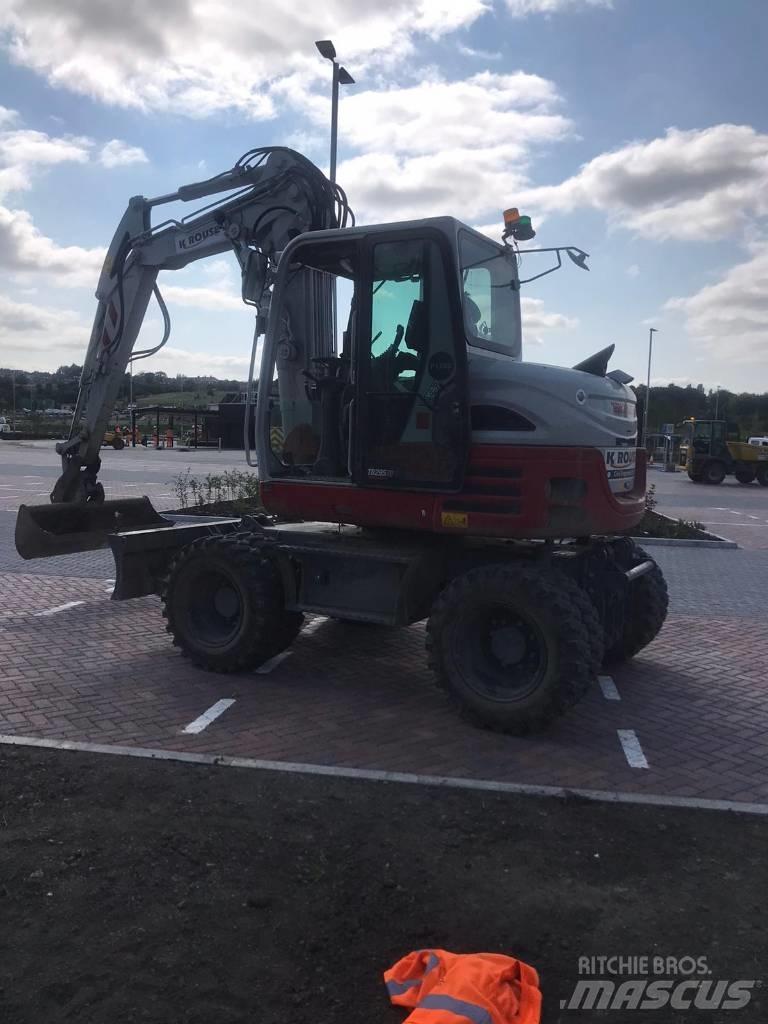 Takeuchi TB295W  휠 굴삭기