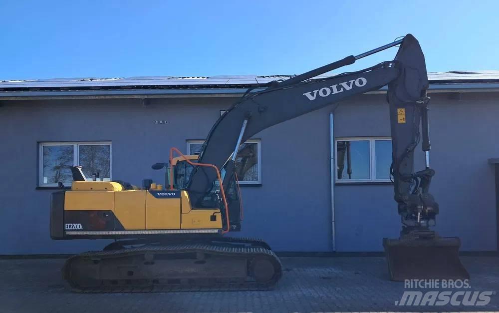 Volvo EC 220 DL 대형 굴삭기 29톤 이상