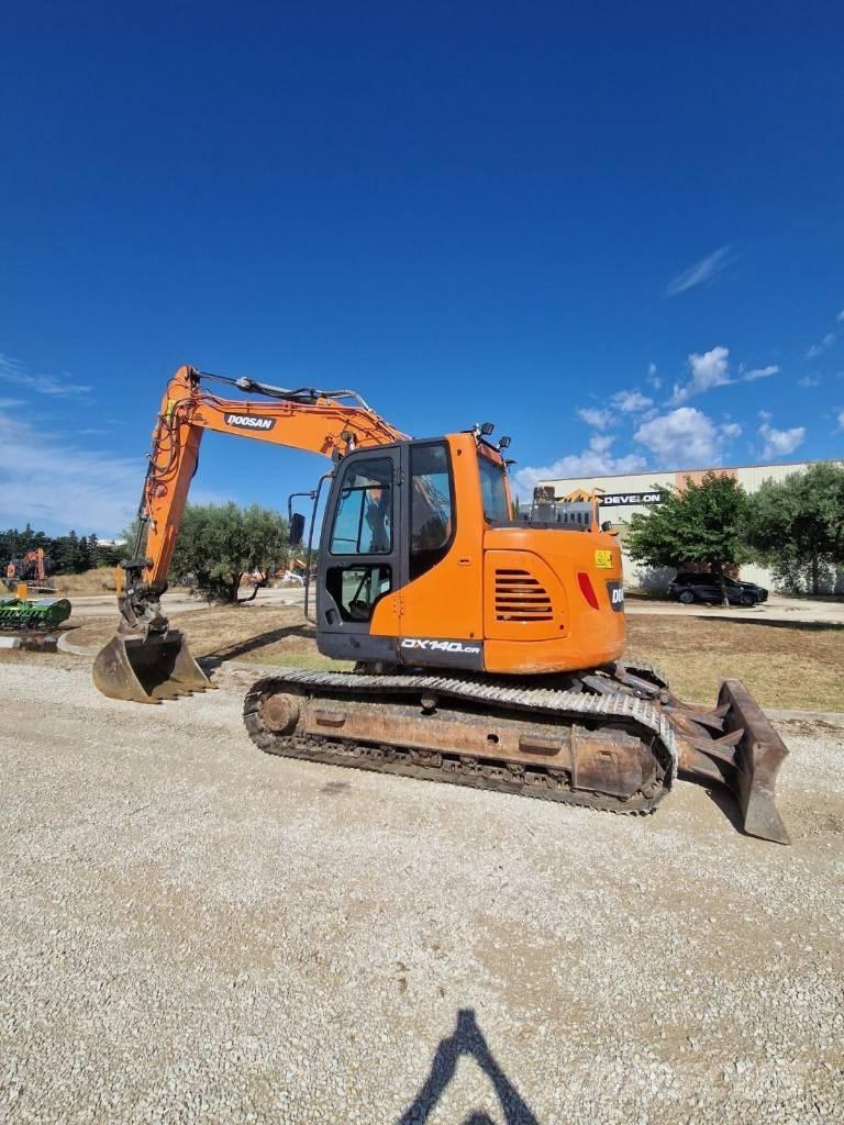 Doosan DX 140 LCR 대형 굴삭기 29톤 이상