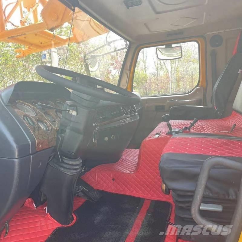 XCMG QY 100 K A/T 크레인