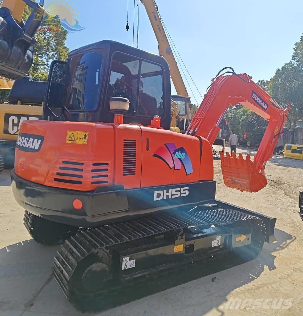 Doosan DH 55 소형 굴삭기 7톤 미만
