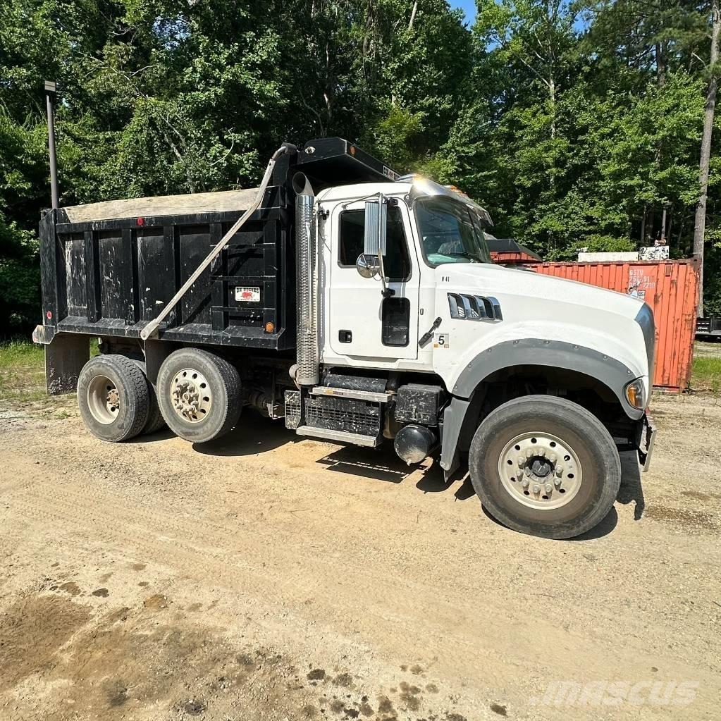 Mack GR 42 F9 덤프 트럭
