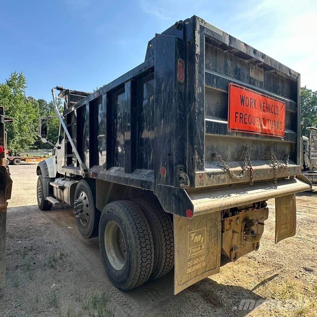 Mack GR 42 F9 덤프 트럭