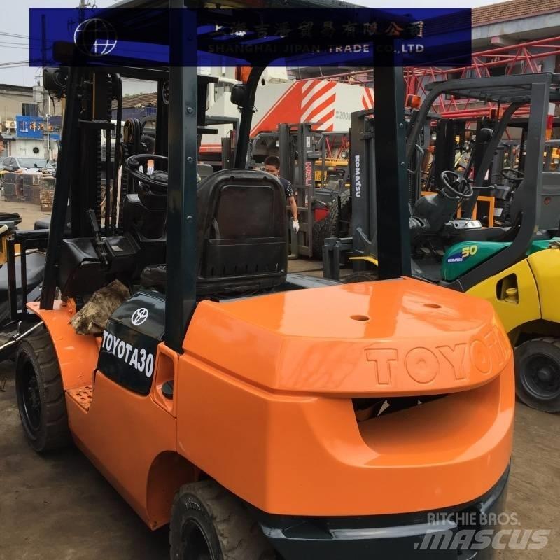 Toyota 7F 디젤 지게차
