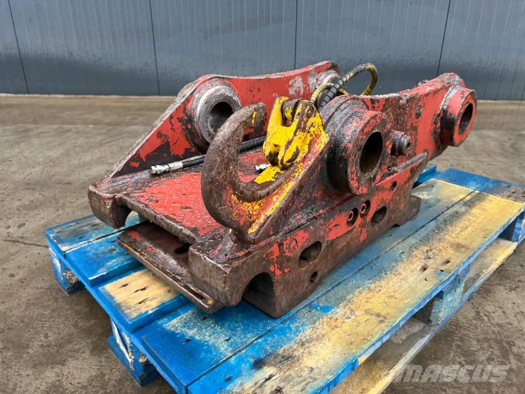 Engcon S70 - 323D 퀵 커넥터