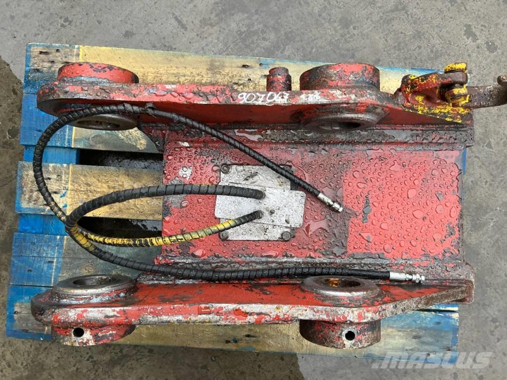 Engcon S70 - 323D 퀵 커넥터