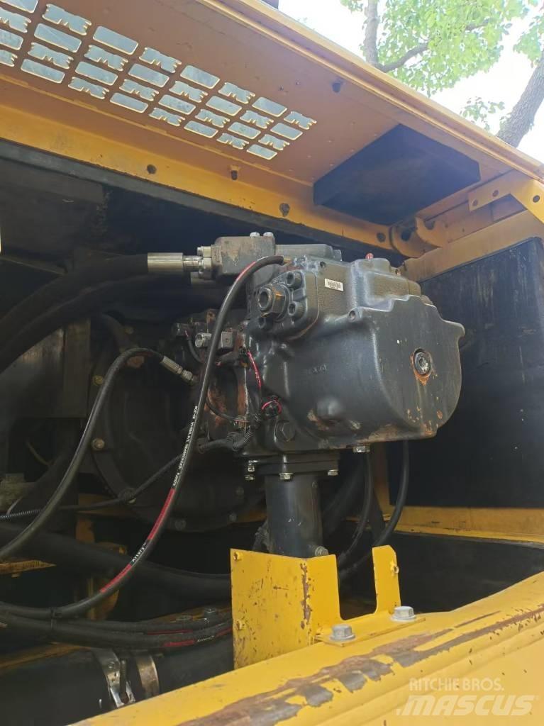 Komatsu PC 450-8 대형 굴삭기 29톤 이상