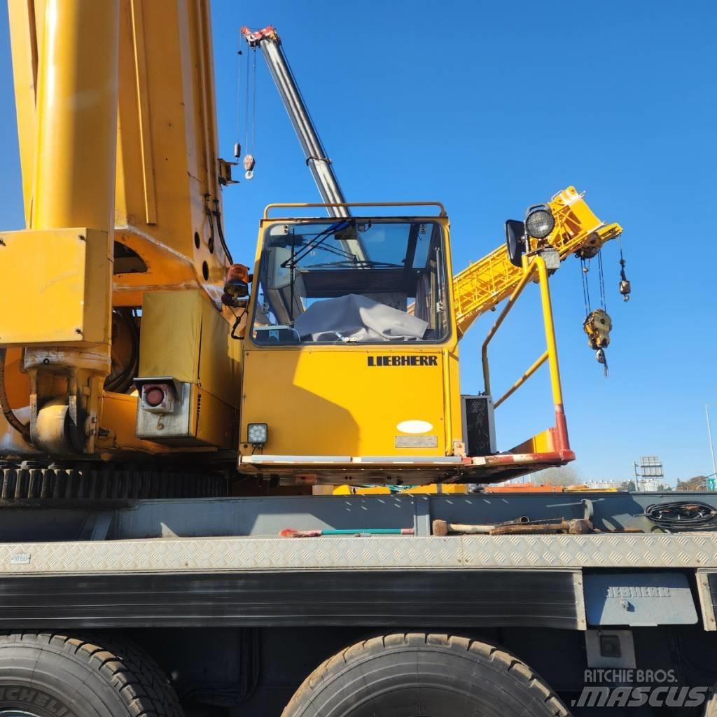 Liebherr LTM 1400 A/T 크레인