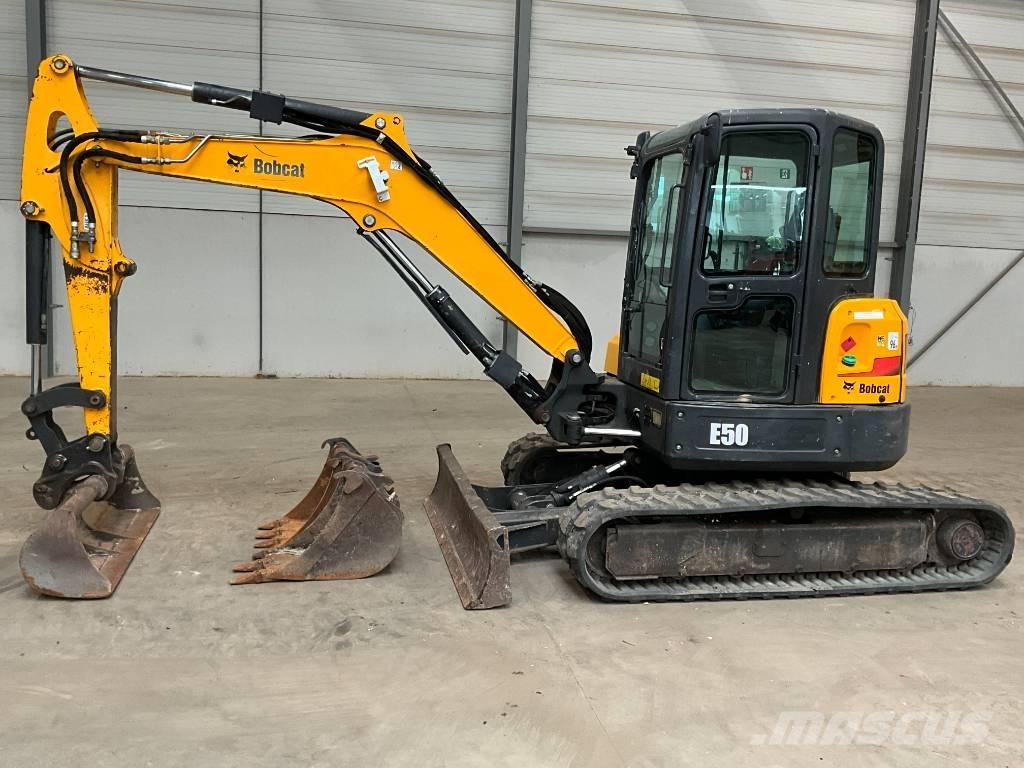 Bobcat E 50 소형 굴삭기 7톤 미만