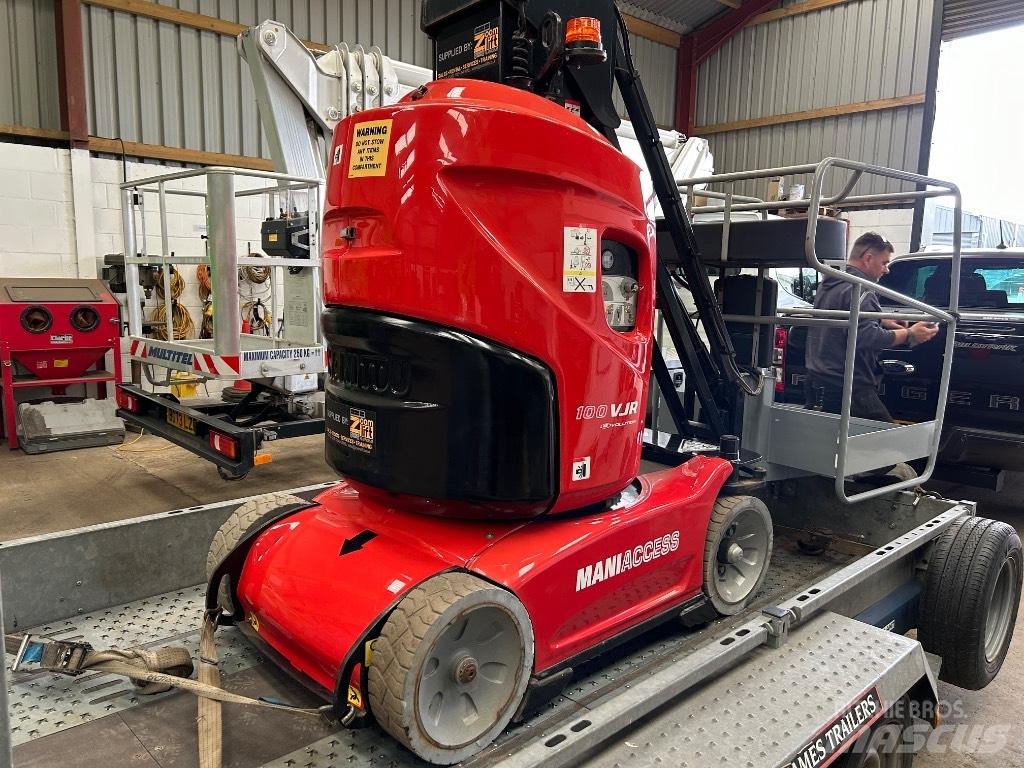 Manitou 100 VJR 인원/화물 앨리베이터