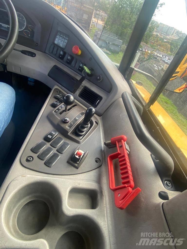 Volvo A 30 G 연결식 홀러