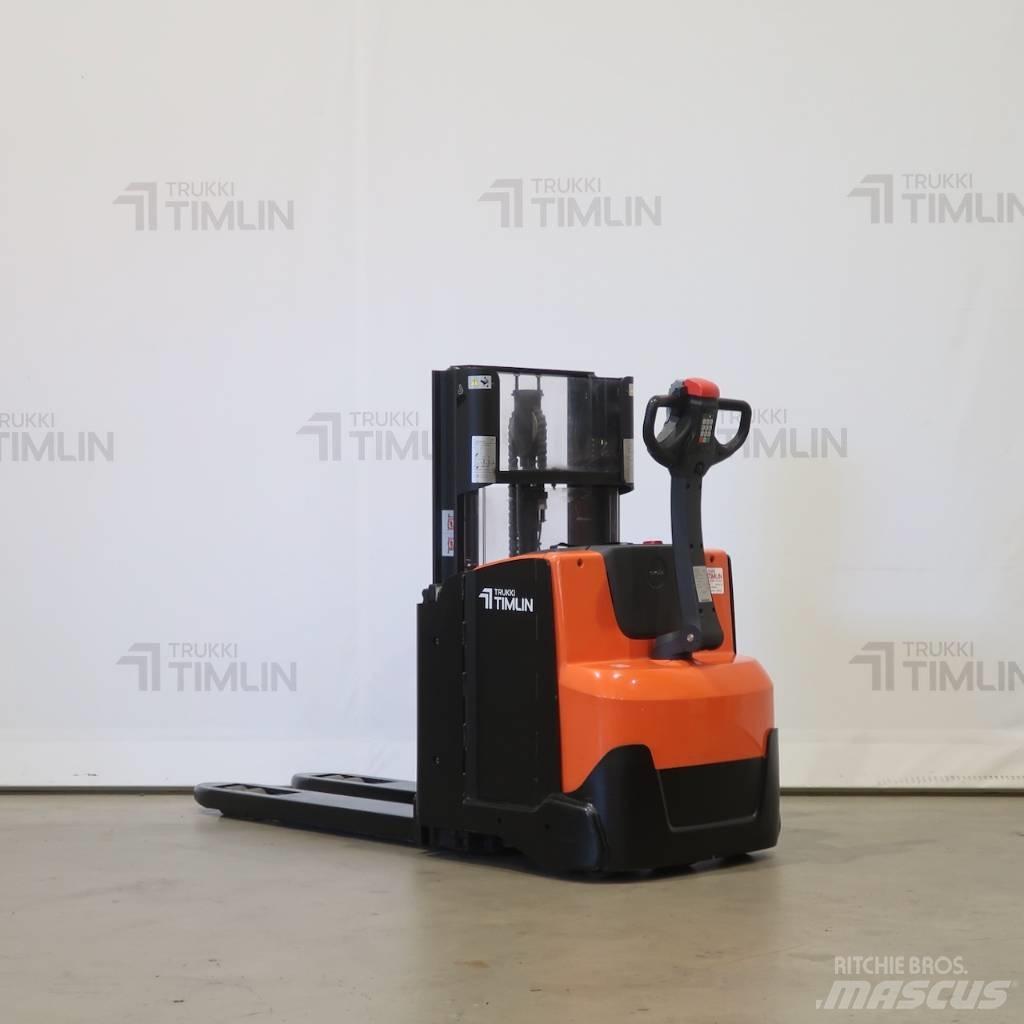 Toyota SWE200D 포크리프트