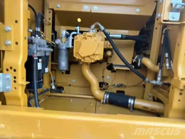 CAT CAT320GC 대형 굴삭기 29톤 이상