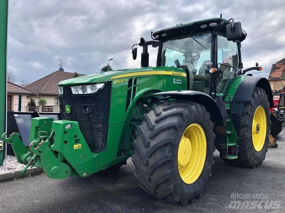 John Deere 8400 R 트랙터